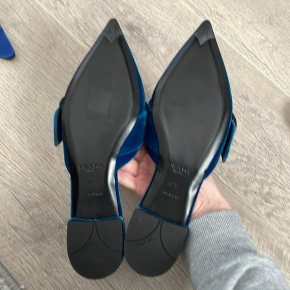 Prada Blue Velvet Pointed Toe Mules with Crystal Embellishments 37.5 - Picture 5 of 7